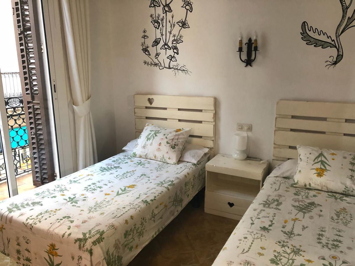 Hostal Parellades Sitges Exteriör bild
