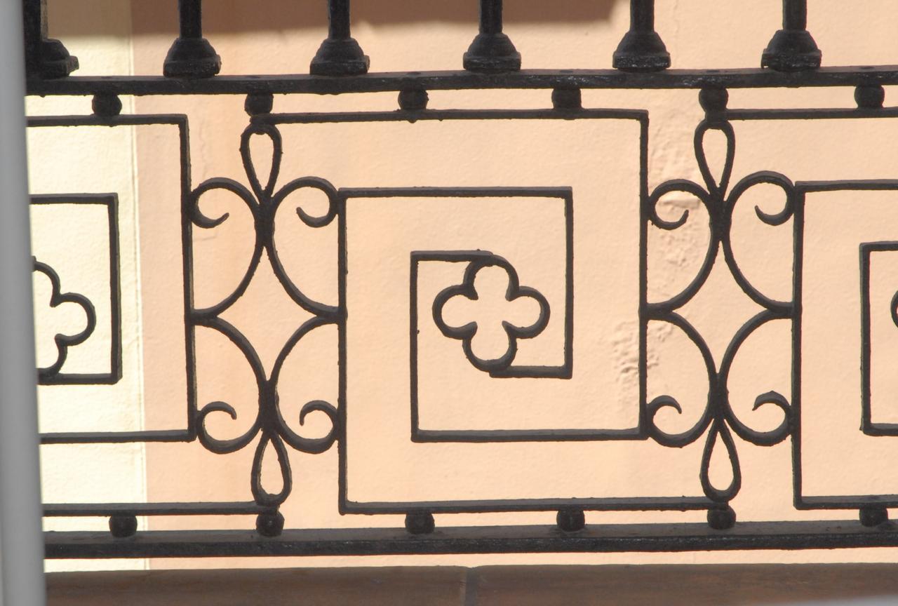Hostal Parellades Sitges Exteriör bild