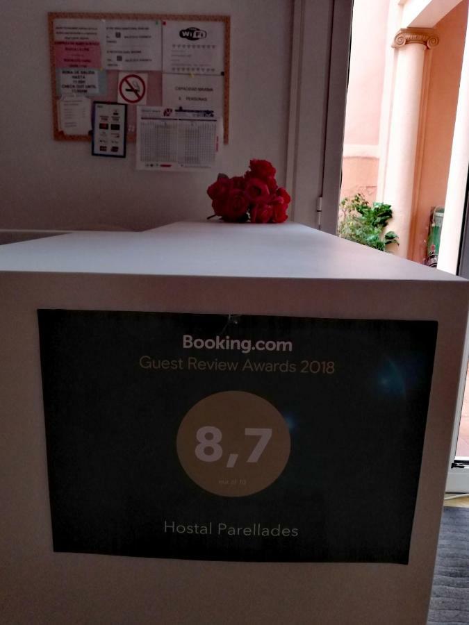 Hostal Parellades Sitges Exteriör bild